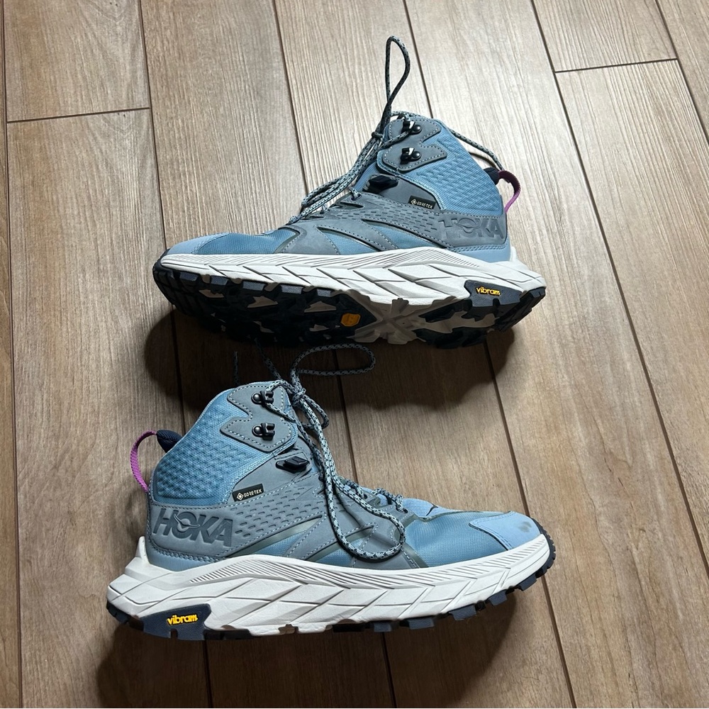Women’s Hoka Anacapa Mid Gtx Hiking Shoes
